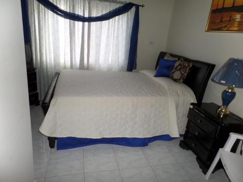 The Royal Kensington Villa 4