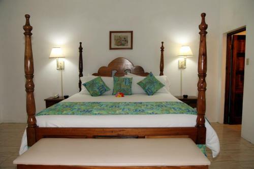 Hotel Negril Treehouse Resort