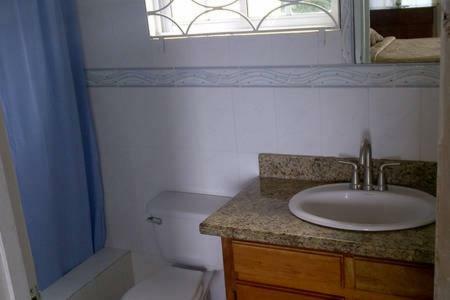 Hostal Orchard View