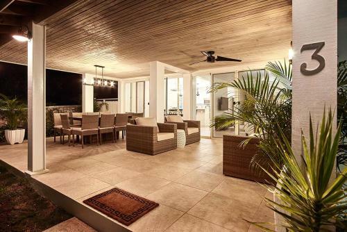 Coral Cay Villas