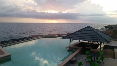 Hotel The Sov Resorts
