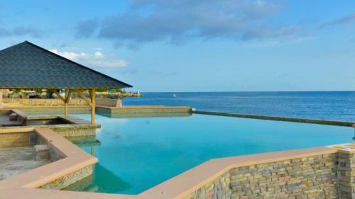 Hotel The Sov Resorts