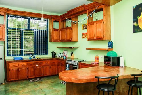 Sunshine Lodge: Your Home Away From Home