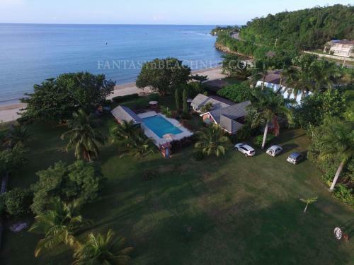 Fantasy & Beachnut Villas