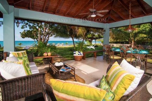 Fantasy & Beachnut Villas