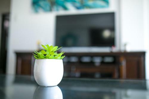 Apartamento Whispering Seas - 2 Bedroom Luxury Ocean Front Condo
