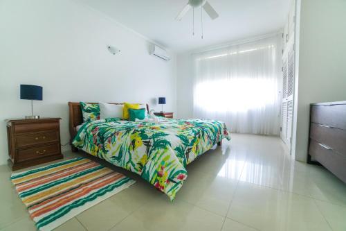 Apartamento Whispering Seas - 2 Bedroom Luxury Ocean Front Condo