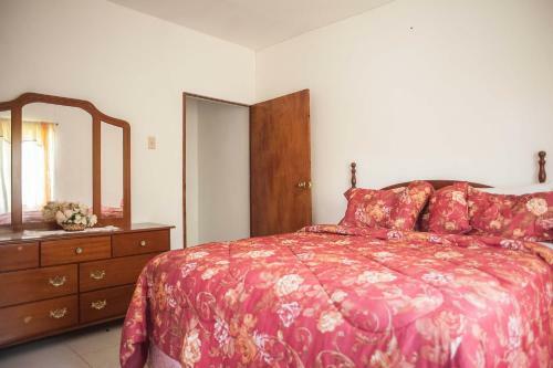 Hostal Queen Elizabeth House