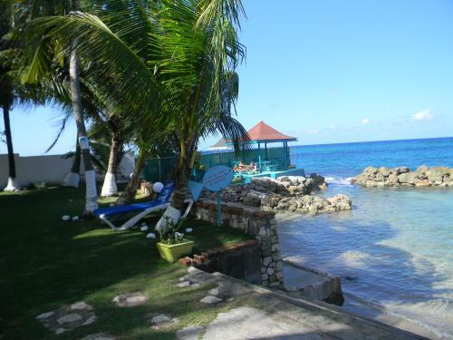 Apartamento Chrisanns Beach Villa Serene