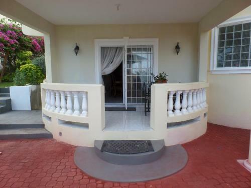 The Royal Kensington Villa 4