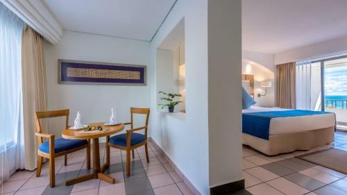 Hotel Park Royal Beach Huatulco - All Inclusive