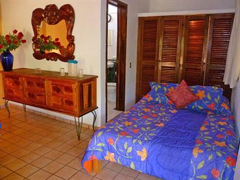 Villa Corona Del Mar Hotel And Bungalows