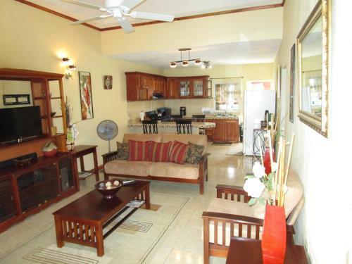 The Residence Portmore Apartment 1