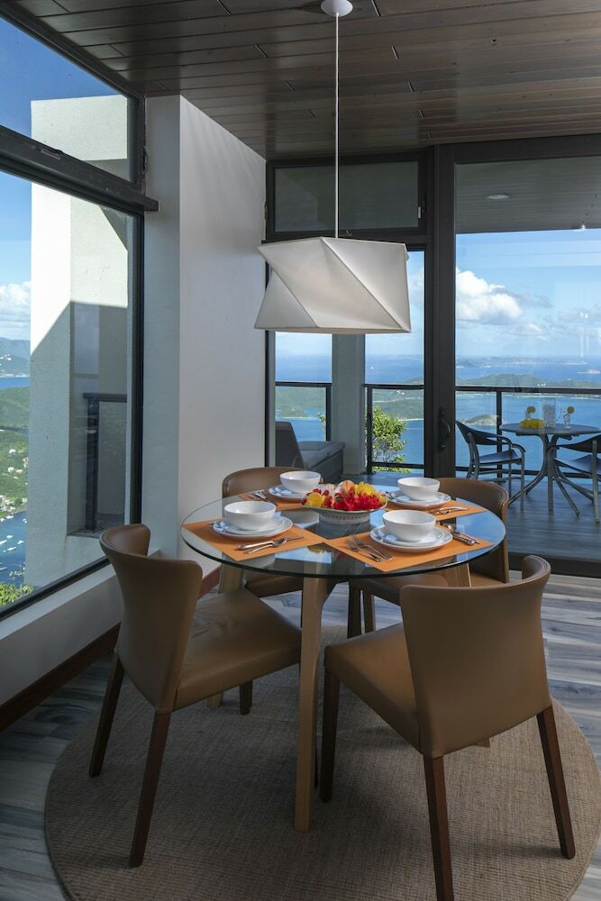 Hostal Calichi At Picture Point