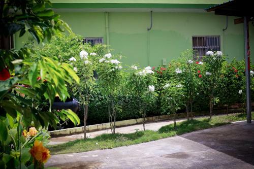 Hostal G.t. Guest House