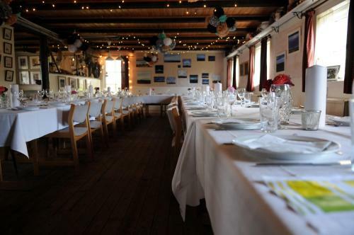 Hotel H�tel Dj�pav�k