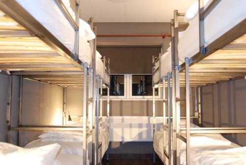 Teh�si� Hostel