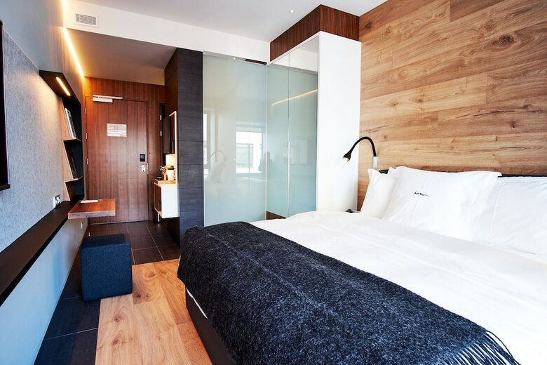 Ion City Hotel