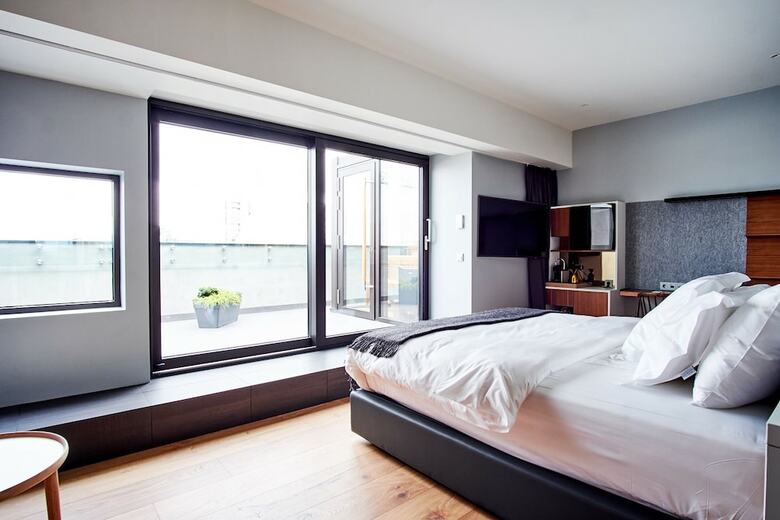 Ion City Hotel