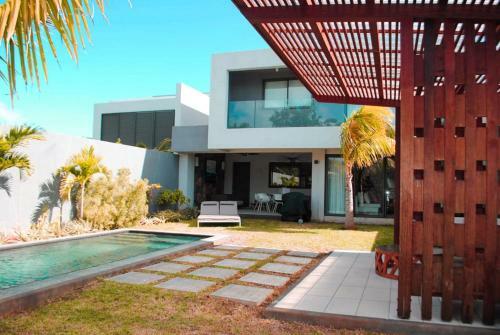 Royal Park Luxury Villas By Dream Escapes