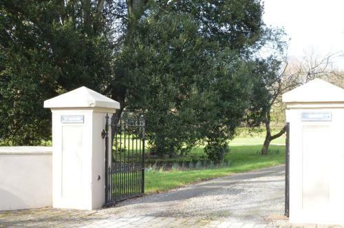 Bed & Breakfast St Albans House