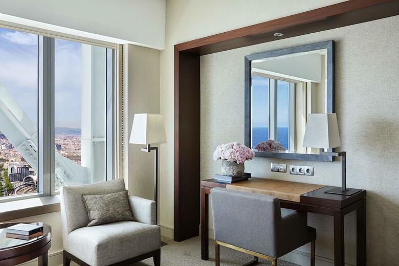 Hotel Arts
