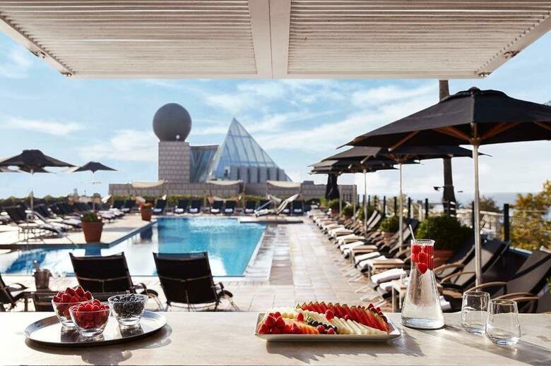 Hotel Arts