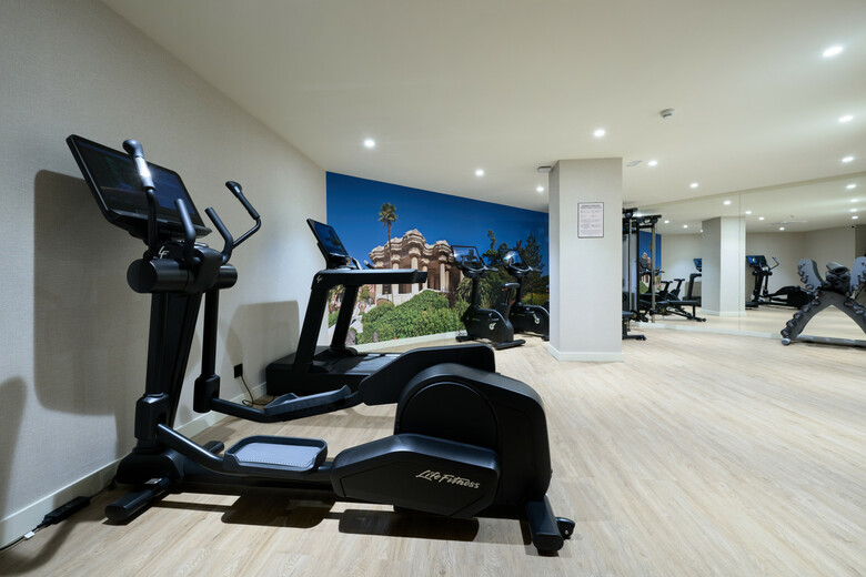 Hotel Catalonia Park G�ell