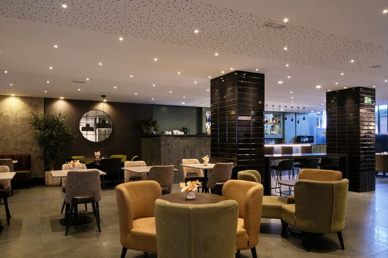 Hotel Catalonia Park G�ell