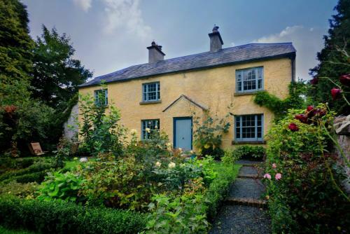 Knocknalosset House