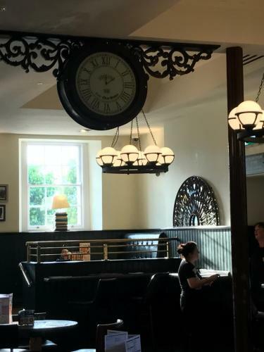 The Old Borough Hotel - Wetherspoon