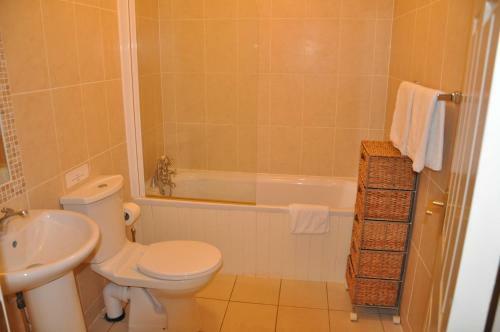 Heyward Mews Sleeps 6