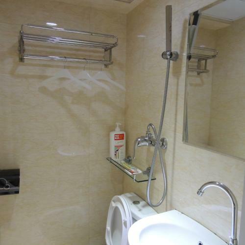 Hostal Hotel Guan Zhou
