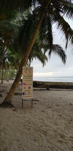 Hostal African Vibrations Beach Resort