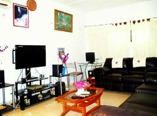 Classy 1 Bedroom Villa With Pool In Accra