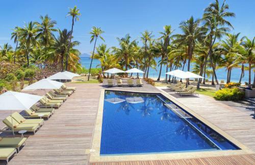 Hotel Vomo Island Resort