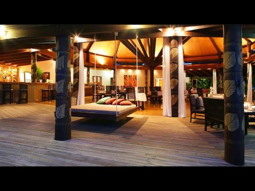 Hotel Matangi Private Island Resort - Adults Only