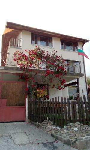 Hostal Villa Lovna Sreshta