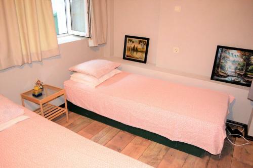 Hostal Villa Terzievi - House Of Roses