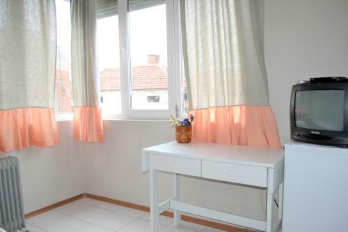 Hostal Villa Terzievi - House Of Roses