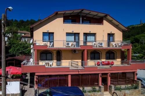 Hotel Bor