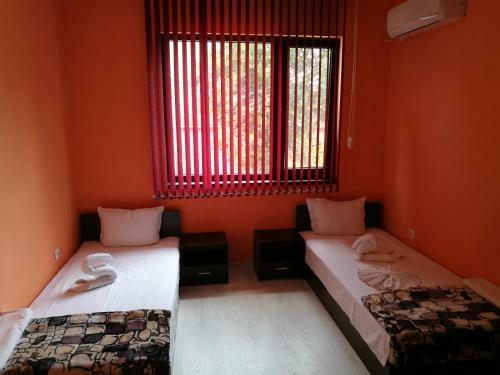 Hostal Guest House Karaulanov