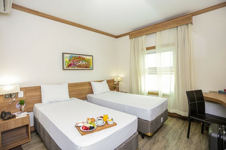 Hotel Intercity Vinhedo