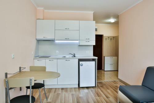 Al Rial Beach Apartments
