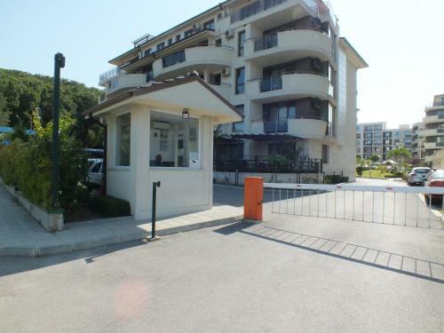 Al Rial Beach Apartments