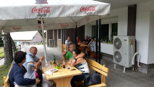 Hostal Kompleks Zeleni Preslap