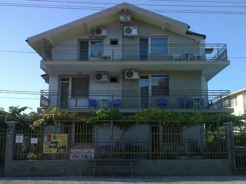 Hostal Guest House Rusalka