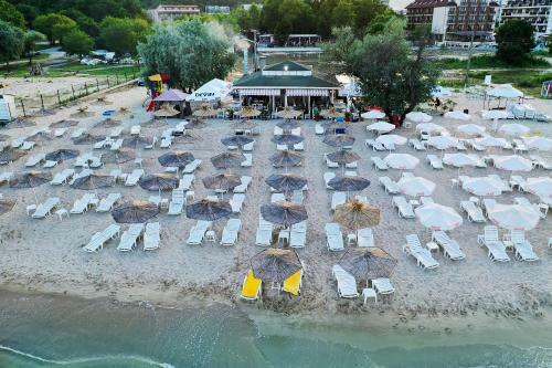 Sunny Castle Hotel