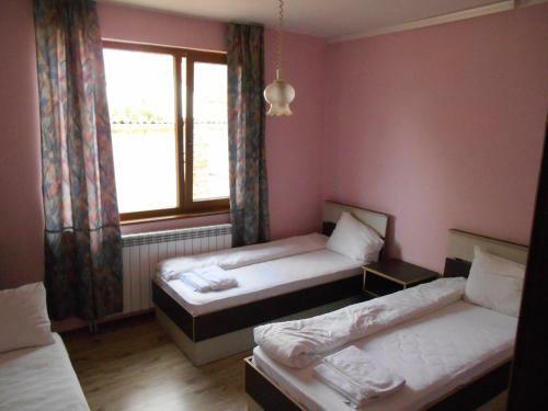 Hostal Complex Trakite