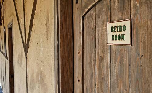 Bed & Breakfast Cob Camp
